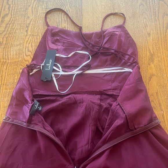 NWT Lulu’s Maroon Deep Red Spaghetti Strap Cross Back Long Formal Gown Side Slit - Picture 4 of 9